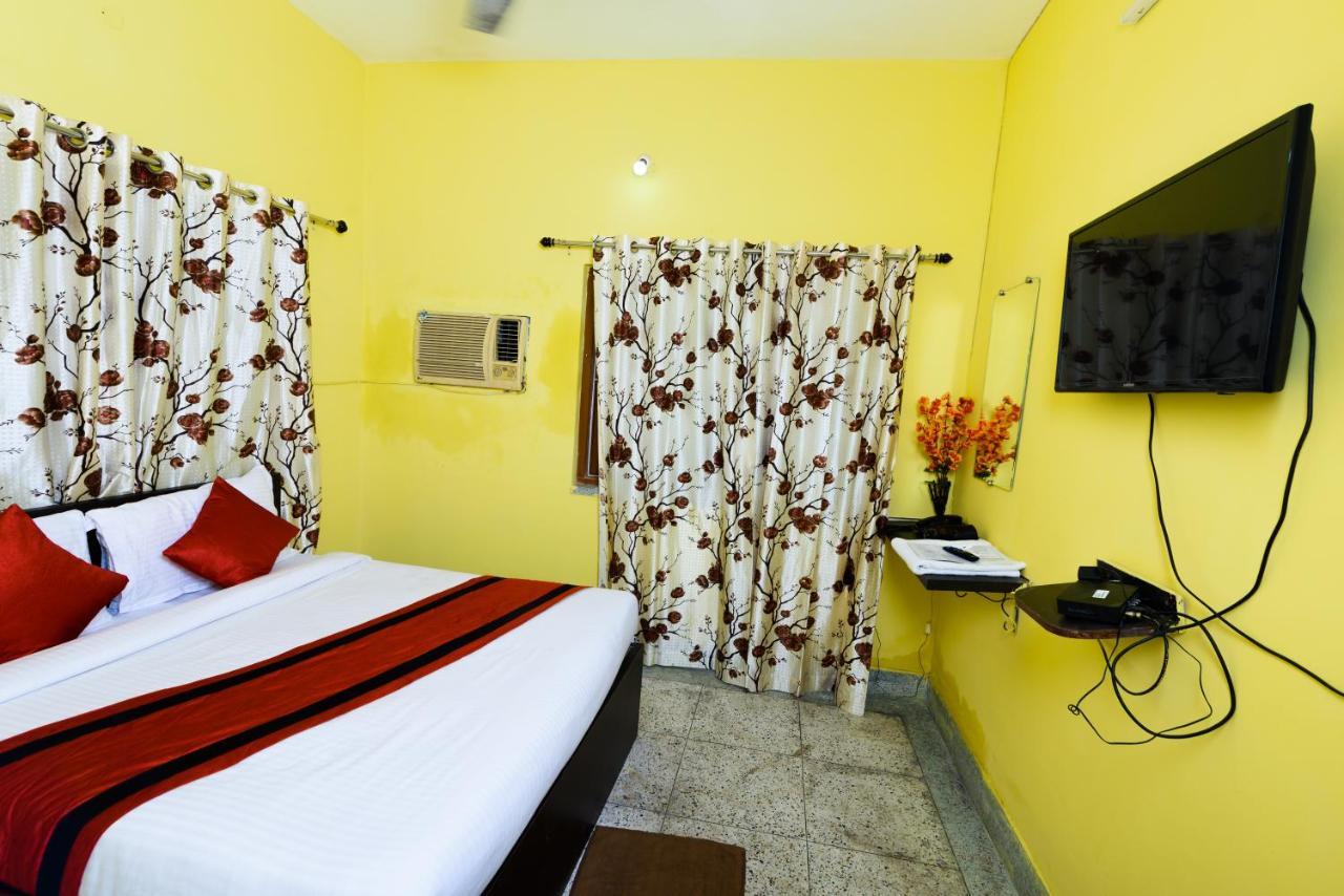 Sterling Baishakhi Hotel Kolkata Bagian luar foto