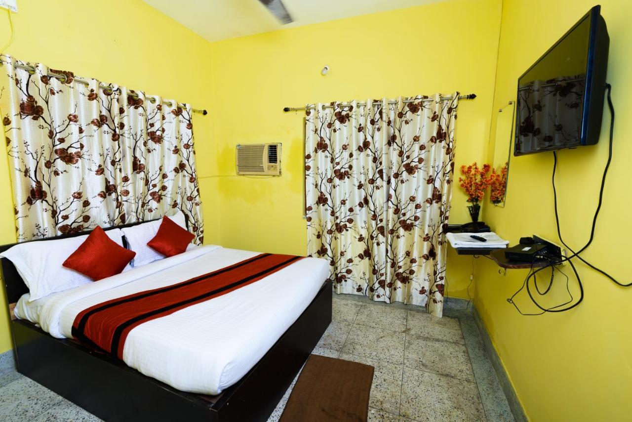 Sterling Baishakhi Hotel Kolkata Bagian luar foto