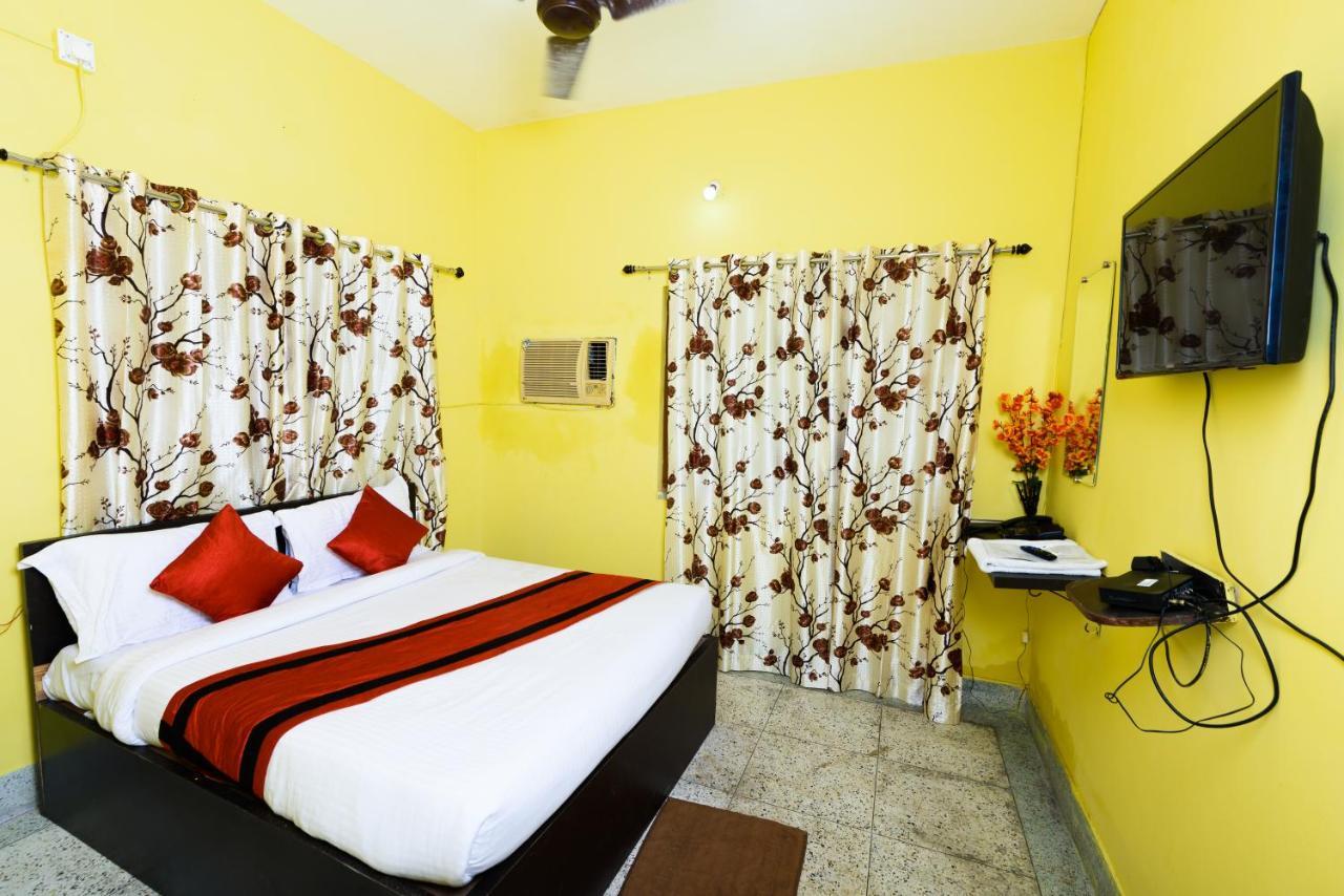 Sterling Baishakhi Hotel Kolkata Bagian luar foto