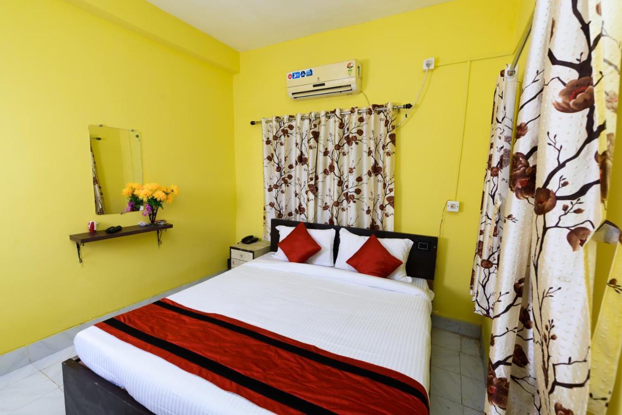 Sterling Baishakhi Hotel Kolkata Bagian luar foto